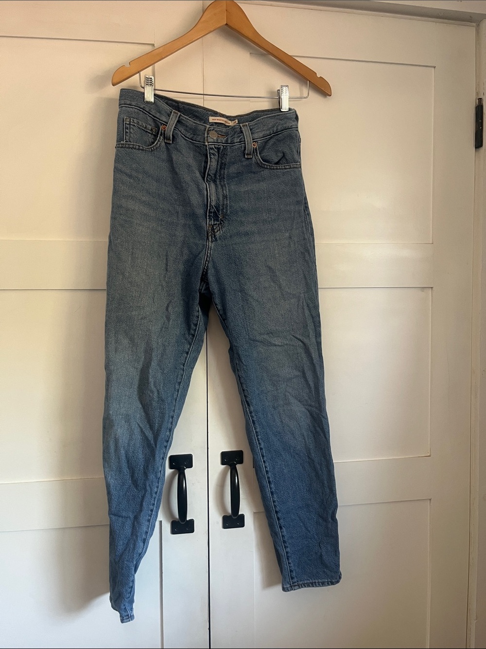 Classic High-Rise Women's Jeans - Blue
